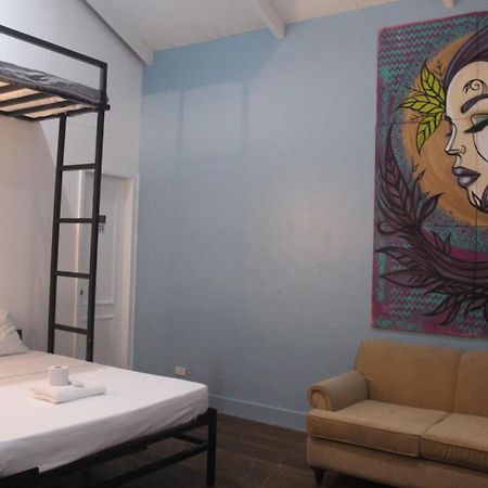 Baybayin Hostel - Pasay Close To Airport Zewnętrze zdjęcie